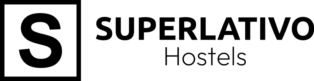 The official logotype of Superlativo Hostels Malaga