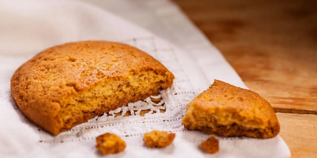 Spiced Almond Cakes